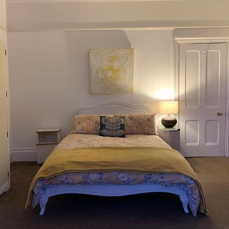 Spectacular Sea View Double, With Exclusive Bathroom & Use Of Patio And Bike Store Margate Luaran gambar